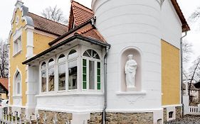 Villa An Der Bode